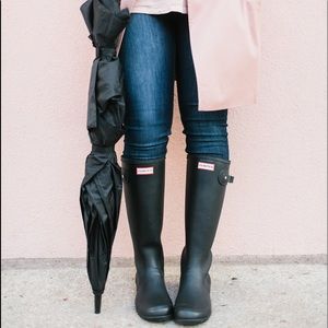 Like new ❤️ Matte Black Hunter Women’s Original Refined Tall Rain Boot 10